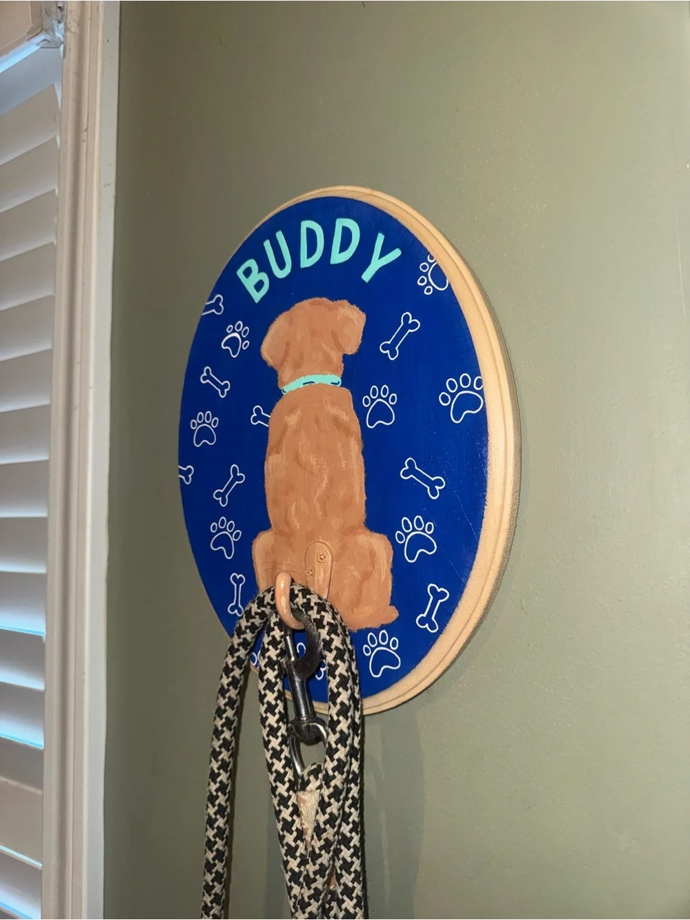 🐾 Custom Hand-Painted Pet Leash Holder & Portrait - Size Large (9in x 12in)🐾